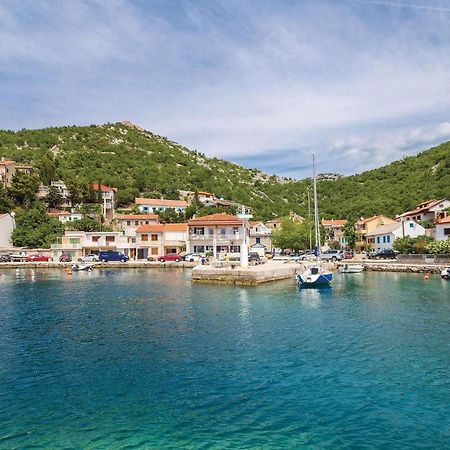 Cozy Apartment In Starigrad With House Sea View Bagian luar foto