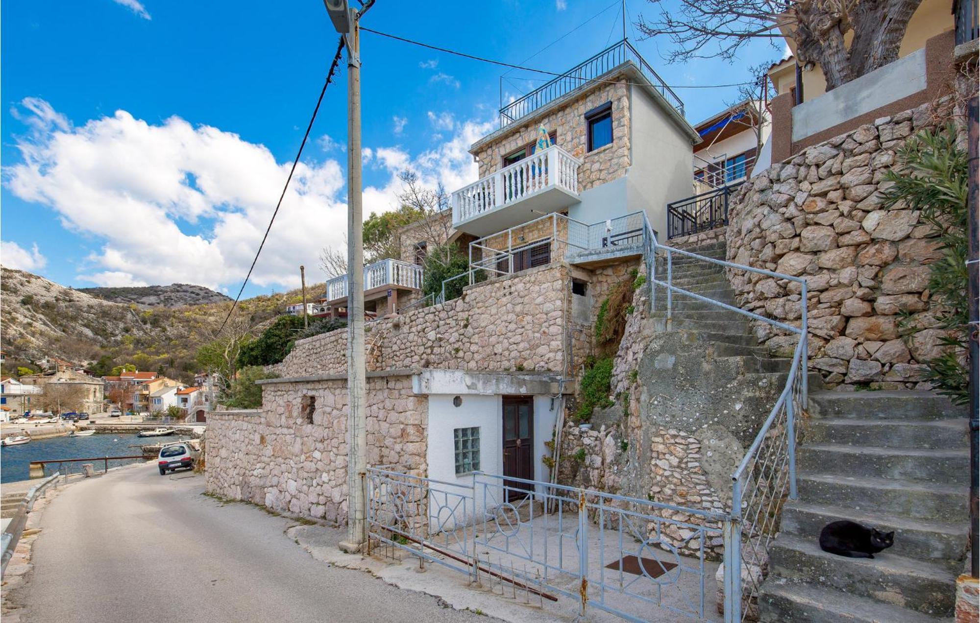 Cozy Apartment In Starigrad With House Sea View Bagian luar foto
